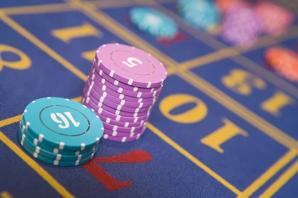 SA Gaming live-dealer table lobby on kisaran toto mobile app showing available games and stakes